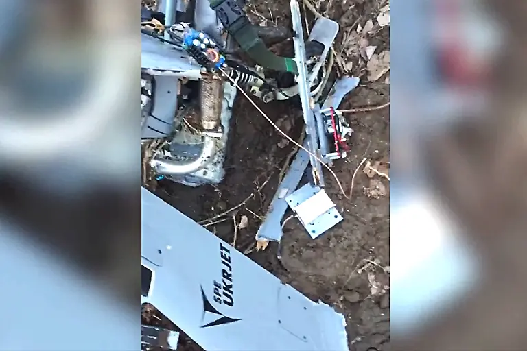 UKRAINE-MARCH-2022-Pictured-in-this-video-screen-grab-is-a-UJ-22-Airborne-unmanned-aerial-vehicle-destroyed-by-a-Pantsir-self-propelled-surface-to-air-and-anti-aircraft-missile-system-The-Pantsir-systems-crew-are-carrying-out-an-air-space-control-mission-within-their-area-of-responsibility-several-kilometres-away-from-populated-areas-to-provide-safety-for-civilians-Video-grab-Best-possible-quality-Russian-Defence-Ministry-TASS-A-STILL-IMAGE-TAKEN-FROM-A-VIDEO-PROVIDED-30-MARCH-2022-BY-A-THIRD-PARTY-IT-IS-DISTRIBUTED-BY-TASS-EXACTLY-AS-RECEIVED-AS-A-SERVICE-FOR-CLIENTS