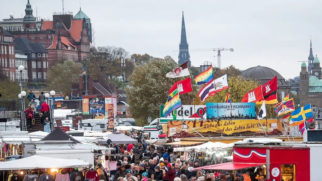 Der-beruehmte-Hamburger-Fischmarkt-oeffnet-jeden-Sonntag-um-5-00-Uhr-morgens-Das-koennte-sich-bald-aendern