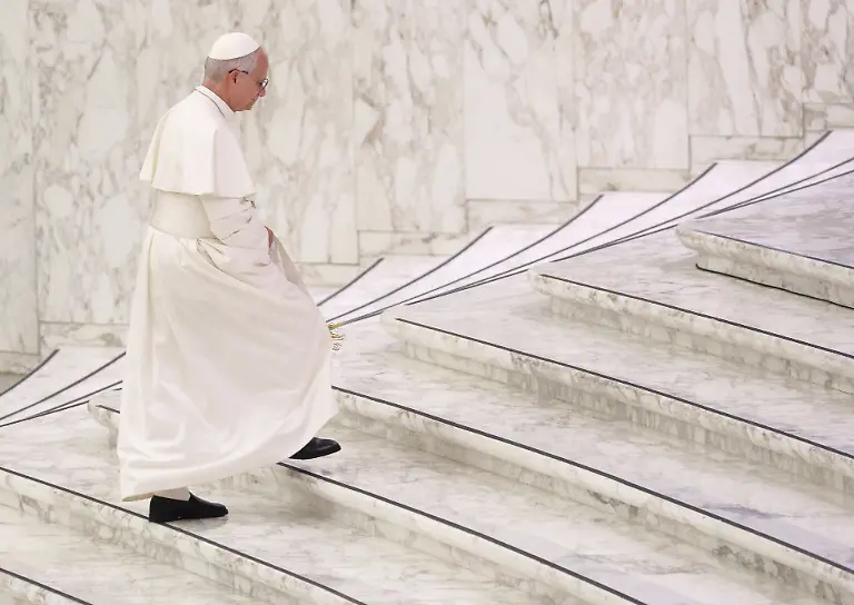 Swearing-in-ceremony-of-the-Pontifical-Swiss-Guard-held-in-the-presence-of-Pope-Leo-XIV-The-event-took-place-in-the-Paul-VI-Audience-Hall-due-to-rain-Vatican-City-6-May-2026