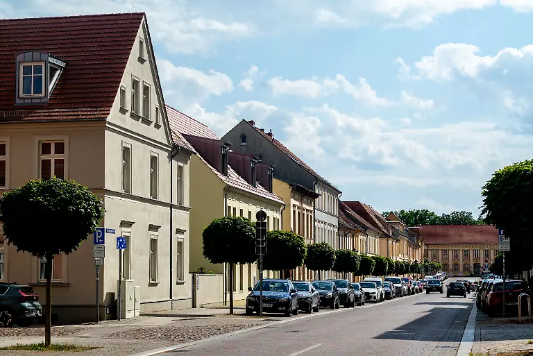 17_Friedrich-Engels-Straße nach SW-Foto Fink-1008366