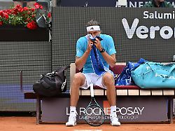 Angstgegner erst im Rom-Finale?: Kranker Zverev übersteht 