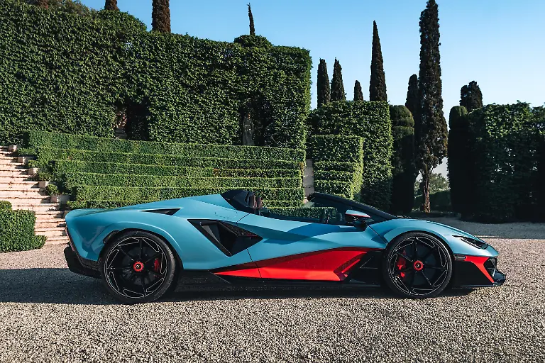 Lambo_Feno_Roadster_2