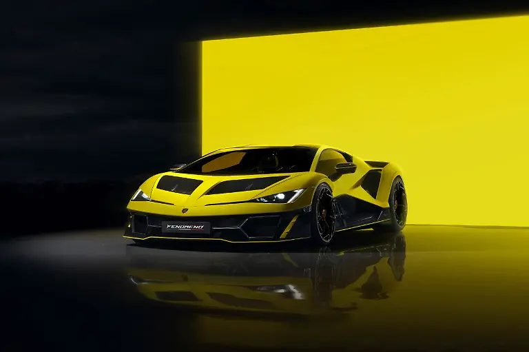Lamborghini_Fenomeno_3-4_Front_2