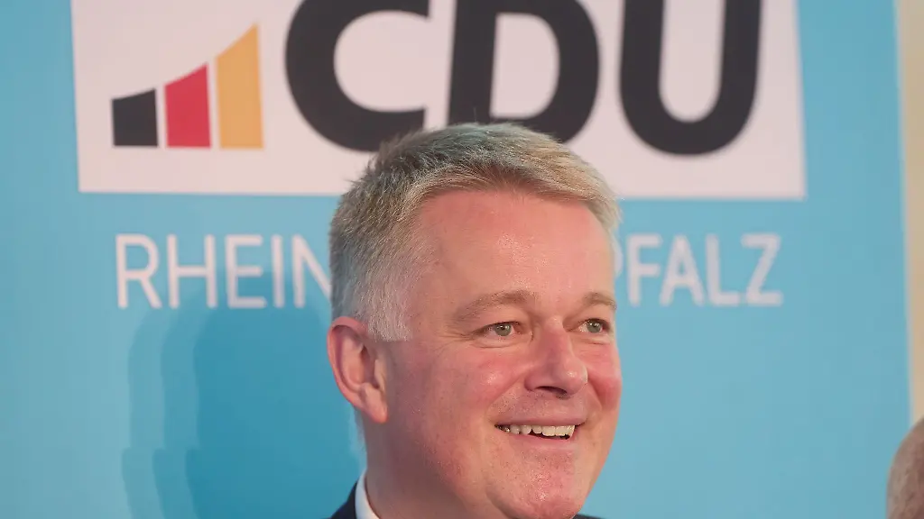 Der-designierte-Ministerpraesident-Gordon-Schnieder-CDU-stellt-seine-Regierungsmannschaft-vor