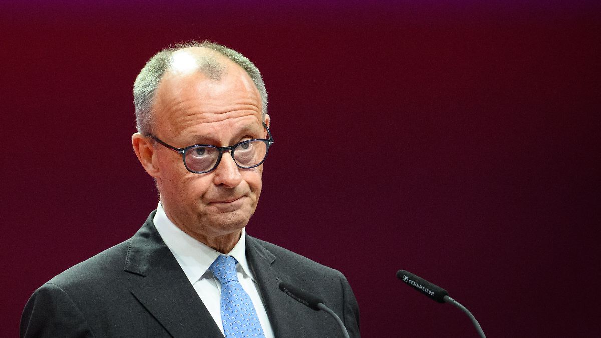 Merz wirbt für Reformen - und wird beim DGB hart ausgepfiffen