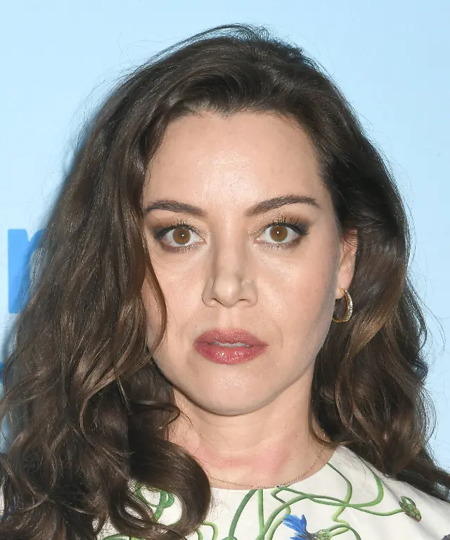 Aubrey-Plaza-at-arrivals-for-KEVIN-Special-Screening-Metrograph-New-York-NY-April-16-2026