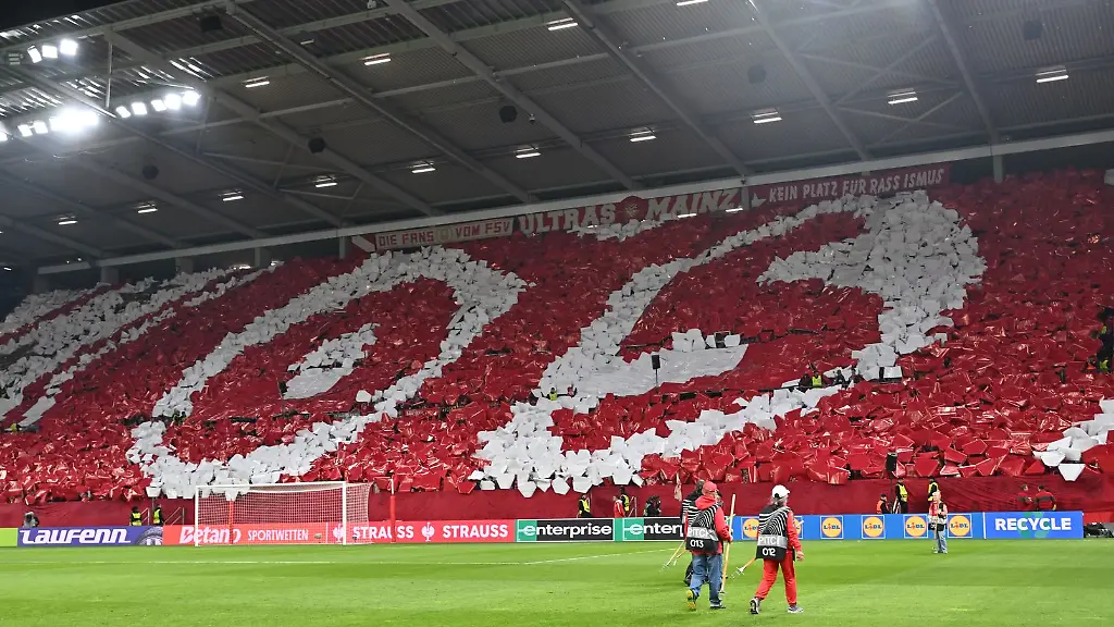 Die-Frauen-von-Mainz-05-koennen-am-Wochenende-in-die-Bundesliga-aufsteigen-Archivbild