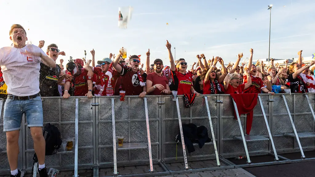 Schon-beim-Pokalfinale-2022-hatte-es-in-Freiburg-ein-Public-Viewing-gegeben