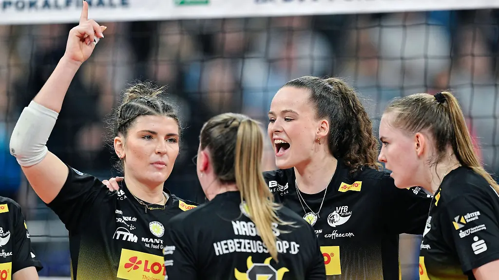 Mackenzie-Foley-l-wechselt-von-Suhl-nach-Dresden