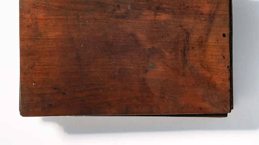 Dieses-mehrere-Jahrhunderte-alte-Notizbuch-fanden-Archaeologen-in-Paderborn