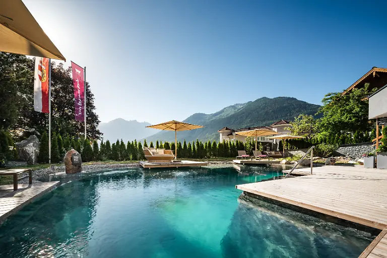 Poolanlage_HotelGlassner_Neukirchen