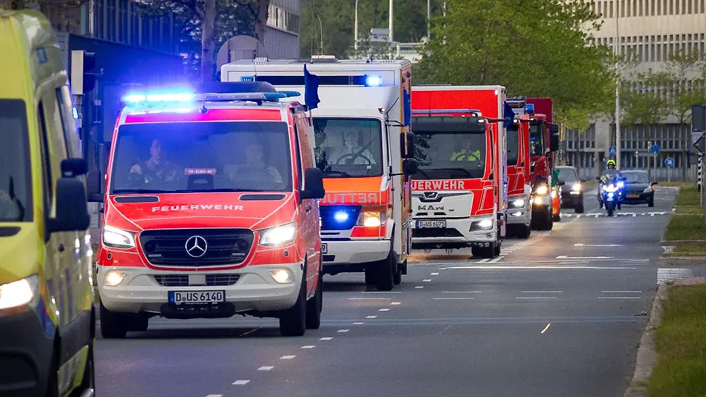Eine-Kontaktperson-wurde-nach-Duesseldorf-ins-Uniklinikum-gebracht-Eine-Woche-spaeter-kommt-sie-in-ein-Krankenhaus-ihrer-Heimatregion