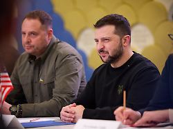 Ermittlungen gegen Jermak: „Minditschgate“ setzt auch Selenskyj unter Druck