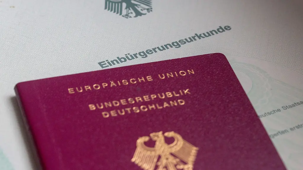 Die-meisten-Eingebuergerten-kamen-aus-Syrien