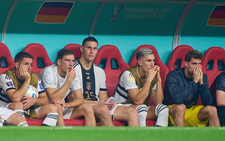 DFB-sad-Christian-Guenter-DFB-20-Leon-Goretzka-DFB-8-Niklas-Suele-Suele-DFB-15-Nico-Schlotterbeck-DFB-23-Kevin-Trapp-DFB-12-in-the-group-E-match-COSTA-RICA-GERMANY-FIFA-WORLD-CUP-2022-QATAR-Season-2022-2023-Dec-1-2022-in-Al-Bayt-Stadium-in-Doha-Qatar
