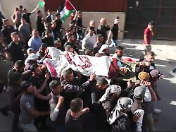 Funeral%20of%20West%20Bank%20teen%20Palestinians%20say%20killed%20by%20Israeli%20fire