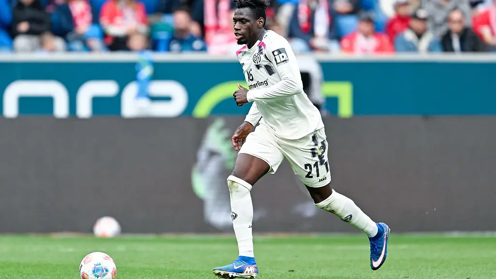 Danny-da-Costa-bleibt-in-Mainz