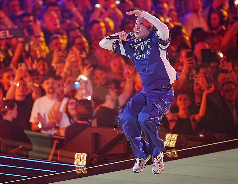 ABD0498-20260516-WIEN-OeSTERREICH-Satoshi-Moldau-im-Rahmen-des-Finales-des-Eurovision-Song-Contest-ESC-in-der-Wiener-Stadthalle-am-Samstag-16-Mai-2026