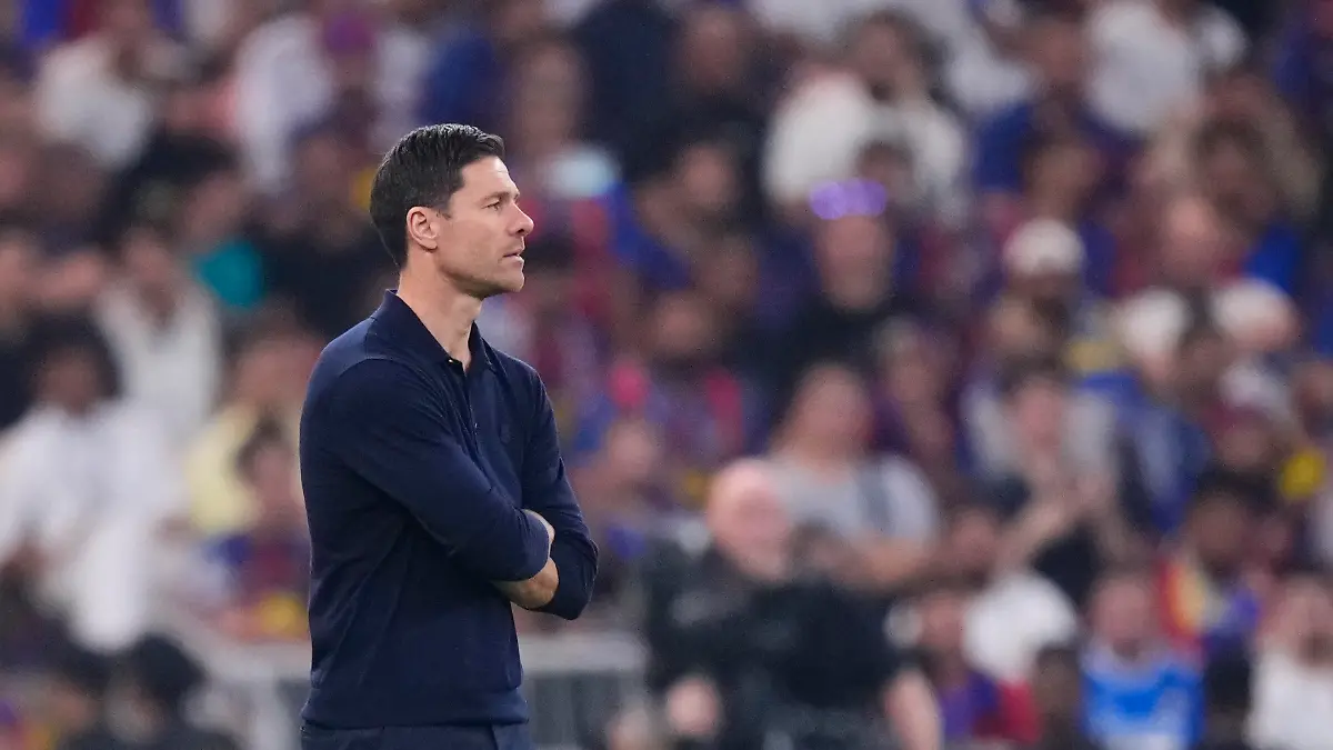 Xabi-Alonso-head-coach-of-Real-Madrid-during-the-Spanish-Super-Cup-final-match-between-FC-Barcelona-and-Real-Madrid-at-King-Abdullah-Sports-City-Hall-Stadium-on-January-11-2026-in-Jeddah-Saudi-Arabia