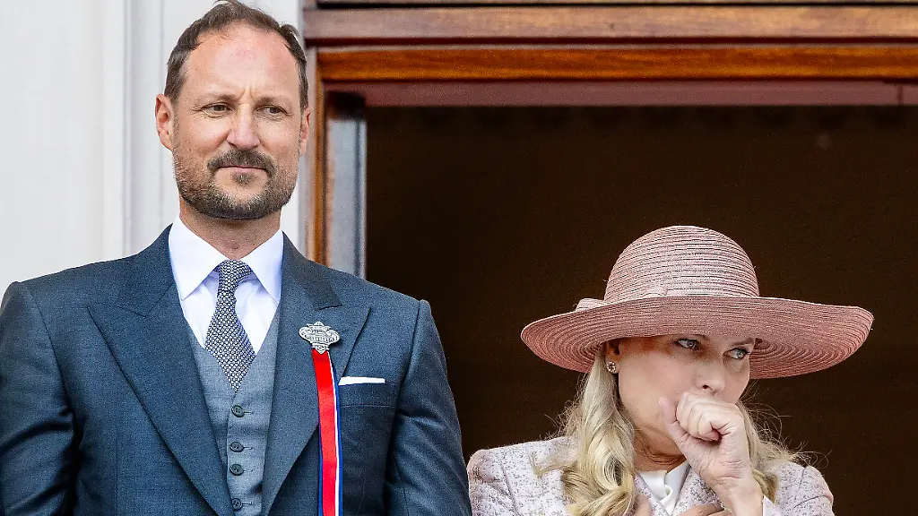 17-05-2026-Oslo-Crown-Princess-Mette-Marit-Crown-Prince-Haakon-during-the-national-day-on-the-balcony-of-the-royal-palace-in-Oslo
