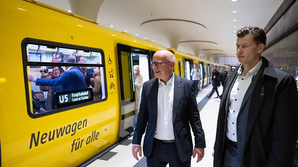 Die-neuen-U-Bahnwagen-auf-der-U5-bringen-frischen-Wind-in-den-Berliner-Untergrund