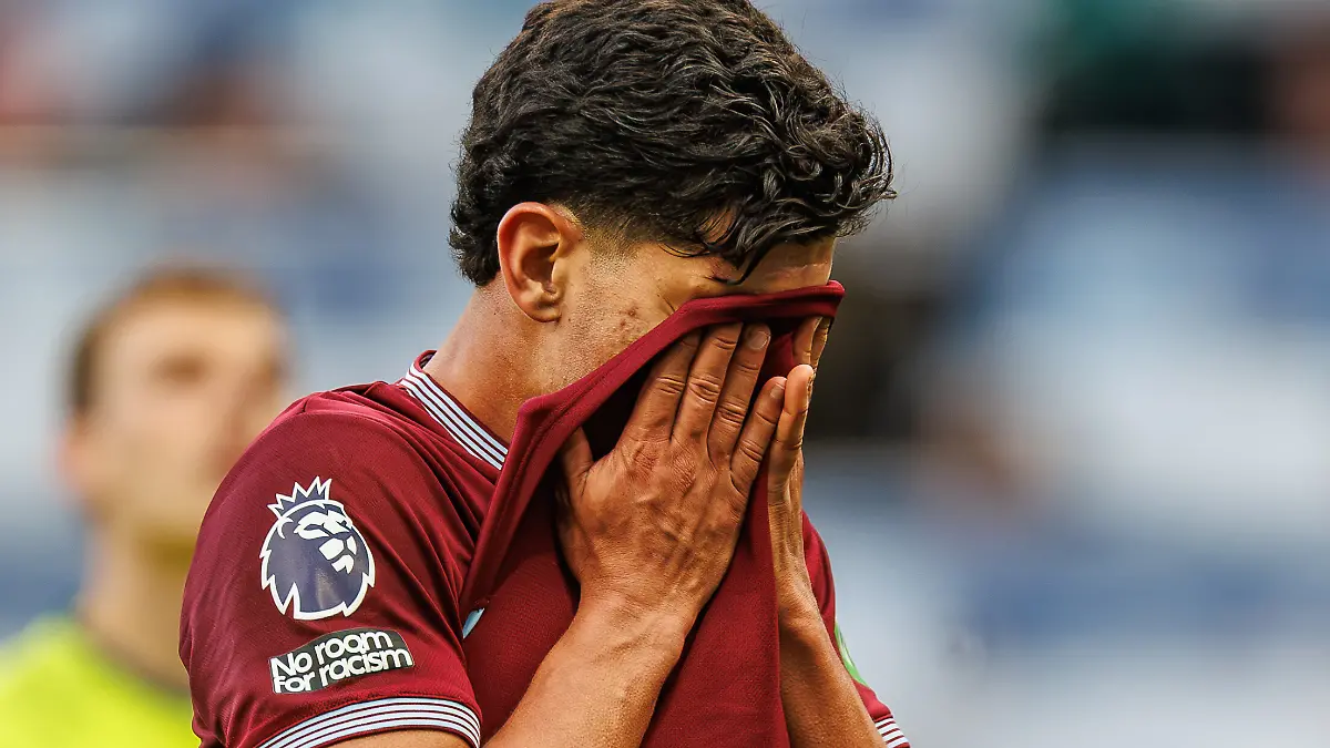 17th-May-2026-St-James-Park-Newcastle-England-Premier-League-Football-Newcastle-United-versus-West-Ham-United-Mateus-Fernandes-of-West-Ham-United-looks-dejected