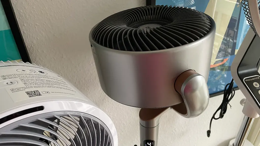 Standventilatoren Test Dreo Kippwinkel in alle Richtungen.jpg