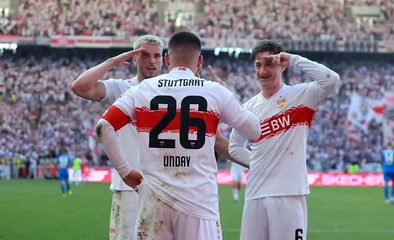 Deutschland-Stuttgart-09-05-2026-Fussball-Bundesliga-Saison-2025-2026-VfB-Stuttgart-Bayer-04-Leverkusen-v-l-Ermedin-Demirovic-Deniz-Undav-Angelo-Stiller-alle-VfB-Stuttgart-Jubel-Tor-3-1-Undav