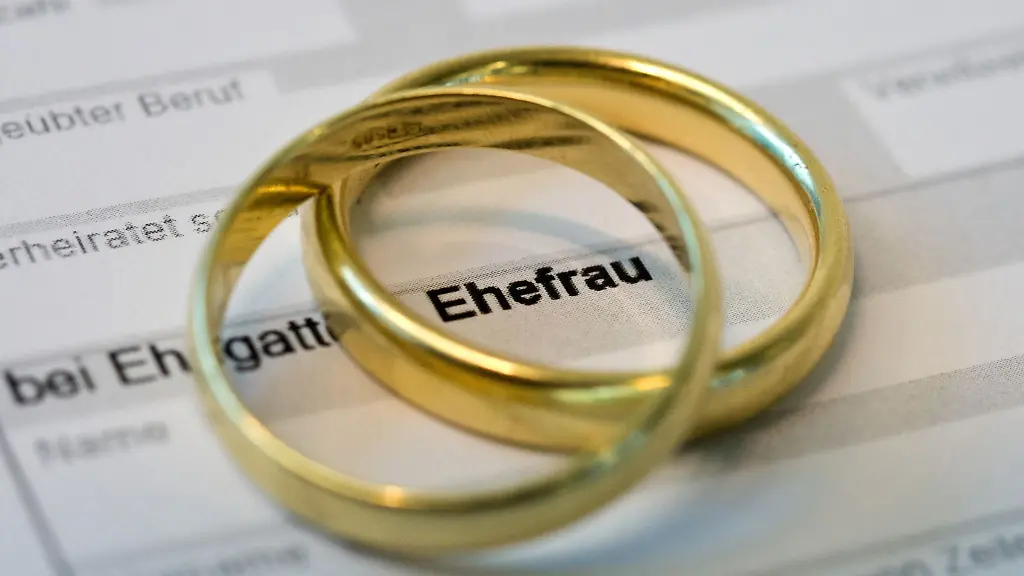 Nur-aus-steuerlichen-Gruenden-geheiratet-Manchmal-wird-das-Paaren-jedenfalls-unterstellt-Dabei-lohnt-sich-die-Ehe-aus-finanzieller-Sicht-gar-nicht-immer