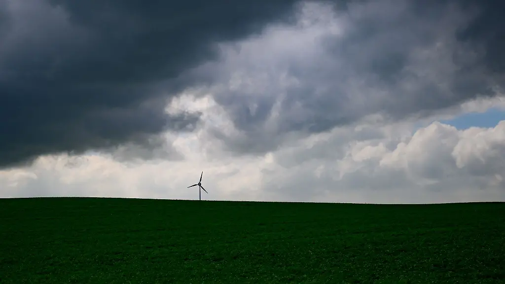Truebes-Wetter-fuer-Berlin-und-Brandenburg-Der-Deutsche-Wetterdienst-rechnet-mit-starker-Bewoelkung-Gebietsweise-kann-es-zu-Schauern-und-Regen-kommen