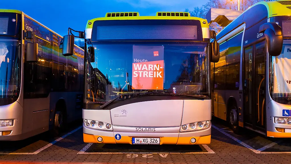 Im-kommunalen-Nahverkehr-kommt-es-erneut-zum-Warnstreik