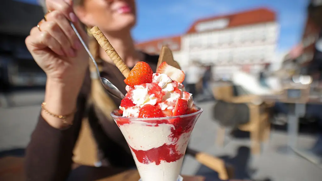 Eis-und-Sonnencreme-duerfen-an-diesem-Wochenende-nicht-fehlen