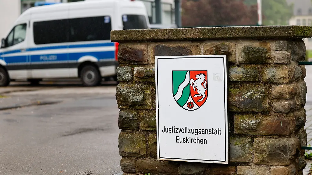 In-der-JVA-Euskirchen-gab-es-Durchsuchungen-von-Staatsanwaltschaft-und-Polizei
