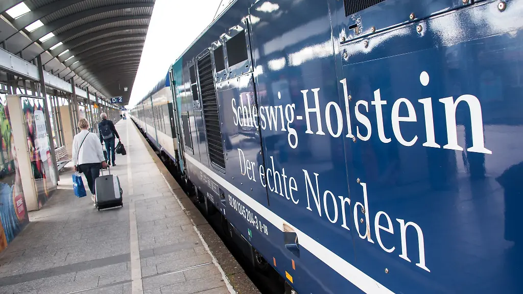 Der-Verkehrsausschuss-empfiehlt-den-Ausbau-der-Bahnstrecke-nach-Sylt-in-den-vordringlichen-Bedarf-aufzunehmen