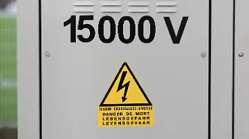 505848773