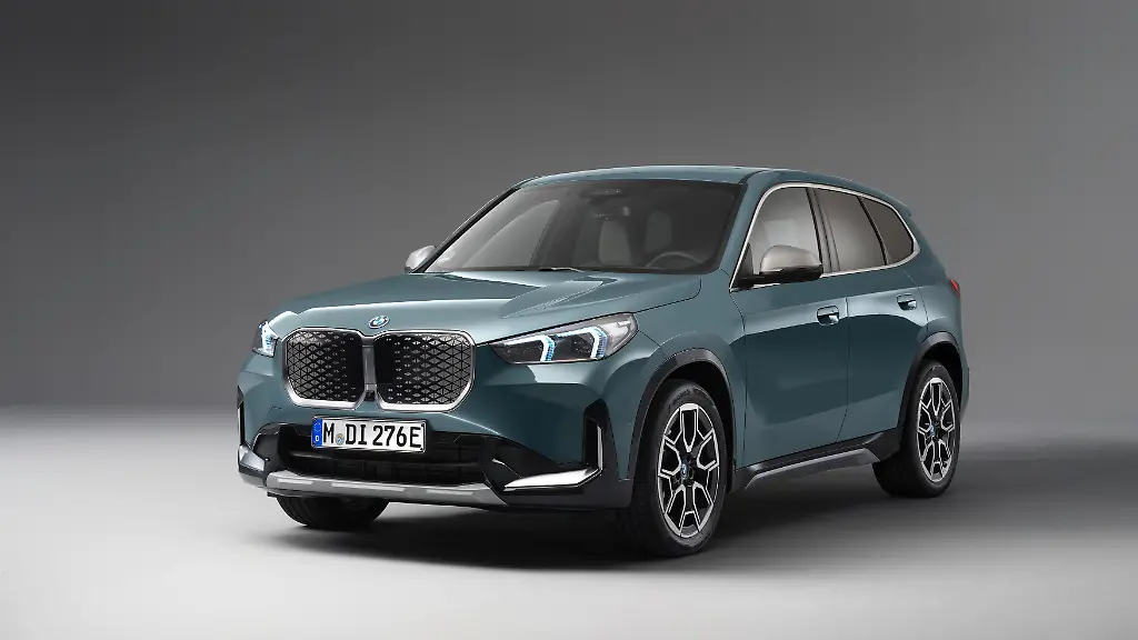 Elektrischer-Auftritt-der-nach-mehr-aussieht-als-nur-Einstieg-der-BMW-iX1-eDrive20