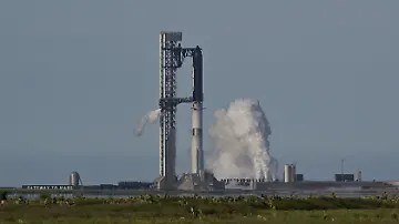 2026-05-21T233226Z_1686188347_RC2ZDLAC1U7Q_RTRMADP_3_SPACEX-STARSHIP
