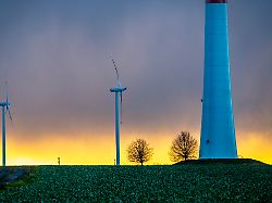 "Die Krise wäre größer als 2017": Deutschland zündet den Windturbo - Reiche würgt ihn ab?