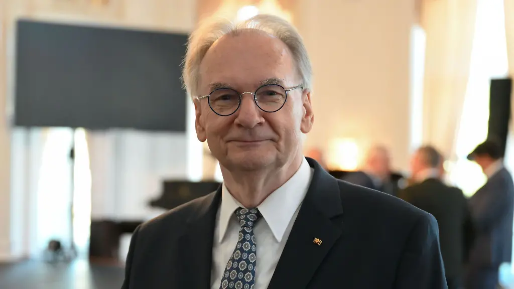 Reiner-Haseloff-CDU-hat-als-Ministerpraesident-drei-verschiedene-Buendnisse-in-Magdeburg-gefuehrt