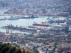 Ukraine schlägt erneut zu: Russischer Ölhafen am Schwarzen Meer brennt