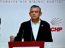 Drei Jahre nach Parteitag: Türkische Polizei nimmt 13 Oppositionelle fest