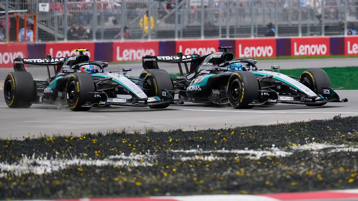 Formula-One-F1-Canadian-Grand-Prix-Circuit-Gilles-Villeneuve-Montreal-Quebec-Canada-May-23-2026-Mercedes-Andrea-Kimi-Antonelli-and-George-Russell-in-action-during-the-sprint-race-REUTERS-Mathieu-Belanger