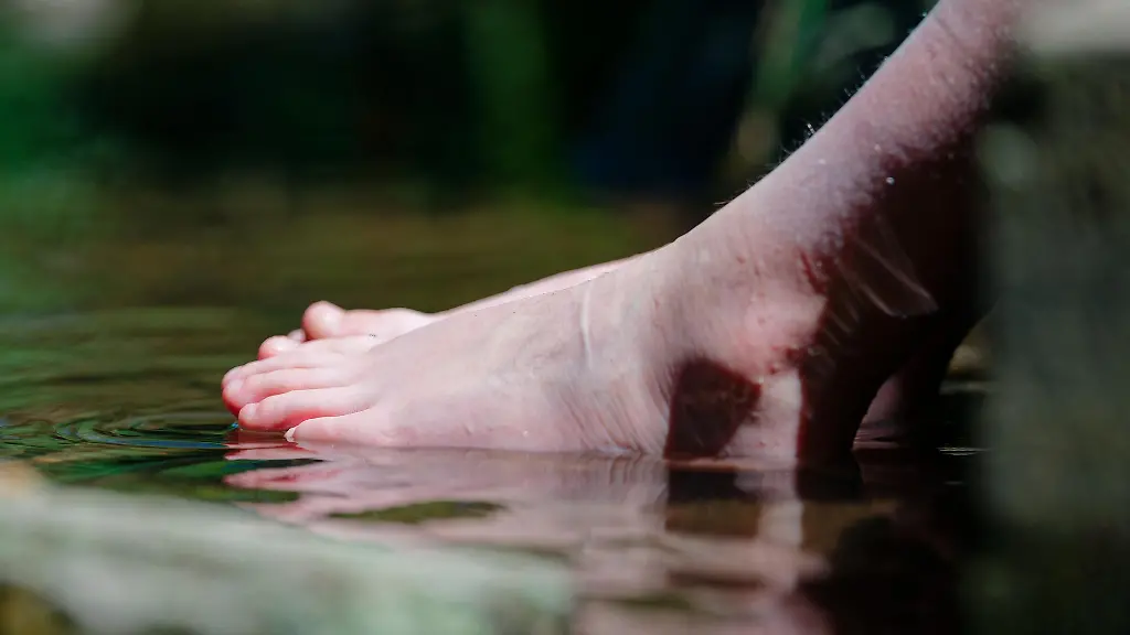 Auch-eine-Abkuehlung-im-Wasser-kann-bei-Hitze-guttun
