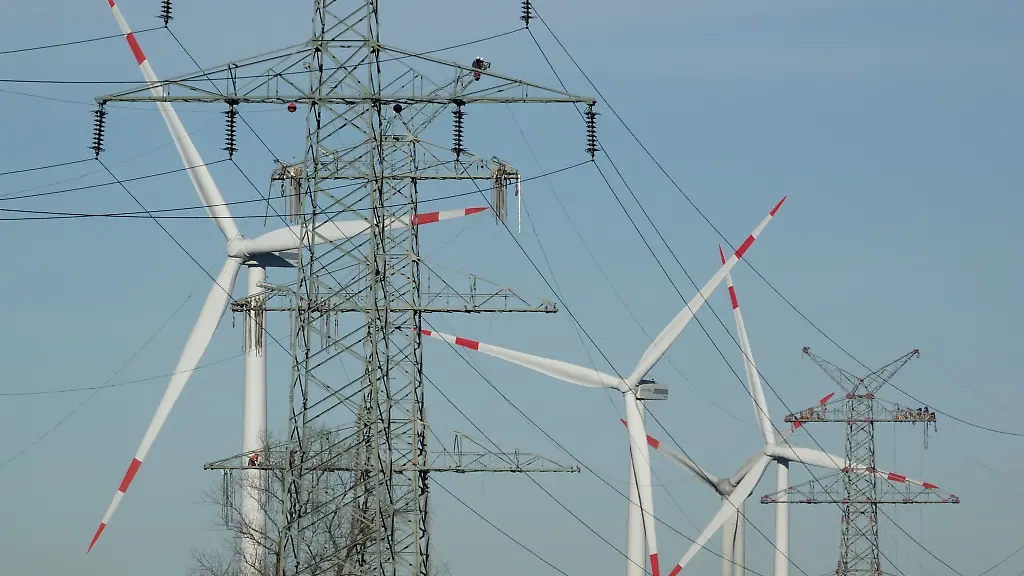 Der-Netzbetreiber-SH-Netz-will-bis-2030-Milliarden-in-Schleswig-Holsteins-Stromnetze-investieren