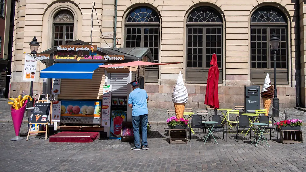 2020-07-22T143502Z-608858815-RC2EYH9Q0SZ4-RTRMADP-3-HEALTH-CORONAVIRUS-SWEDEN