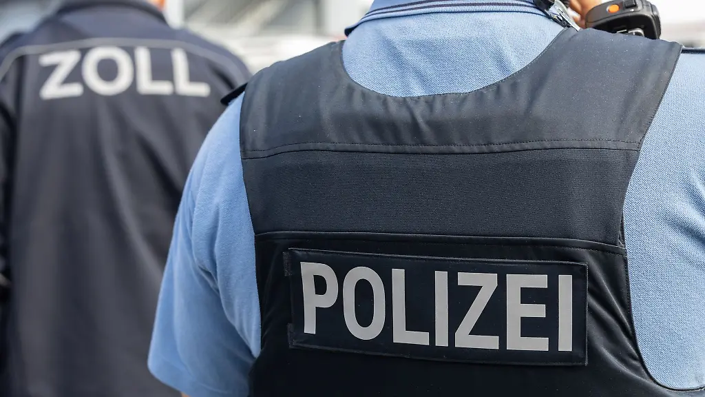 Der-Zoll-ist-gegen-Schwarzarbeit-vorgegangen