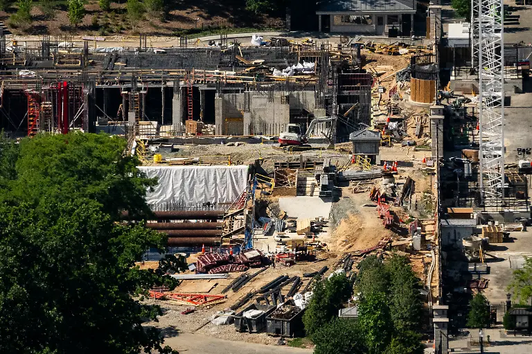WASHINGTON-DC-MAY-17-Construction-on-the-proposed-White-House-ballroom-is-seen-from-the-Washington-Monument-on-May-17-2026-in-Washington-DC-President-Trump-has-initiated-numerous-construction-projects-on-federal-government-properties-in-Washington-including-demolition-of-the-White-House-East-Wing-to-build-a-ballroom-and-re-painting-the-Lincoln-Memorial-Reflecting-pool-blue