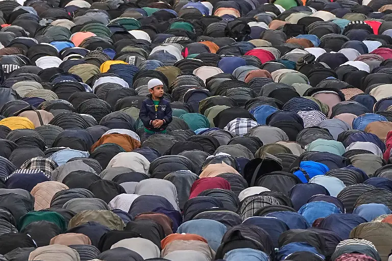 Muslims-offer-Eid-al-Adha-prayer-at-the-Moskovsky-central-avenue-during-celebrations-in-St-Petersburg-Russia-Friday-June-6-2025