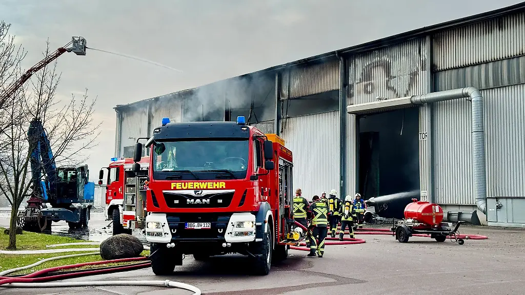 Nach-dem-Grossbrand-im-April-2025-soll-die-Brennstoffanlage-in-Bernburg-nun-mit-erweitertem-Brandschutz-wieder-in-Betrieb-gehen