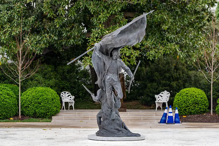 A-bronze-statue-titled-Freedom-s-Charge-by-artist-Chas-Fagan-is-seen-in-the-Rose-Garden-of-the-White-House-Monday-April-13-2026-in-Washington